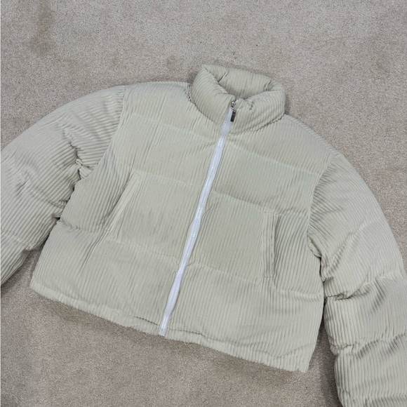 Cropped Corduroy Winter Jacket - Picture 2 of 6